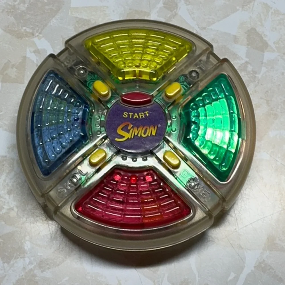 Vintage Hasbro Electronic Memory Game - Multicolor
